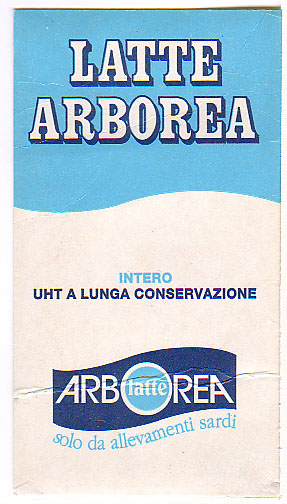 Italien: Arborea - Latte intero UHT, solo da allevamenti sardi