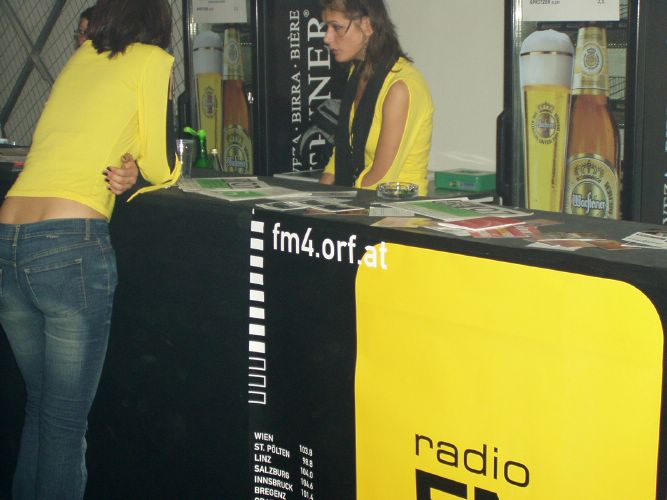 radio FM4 bar