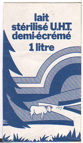 Frankreich: Lait sterilise UHT demi-ecreme