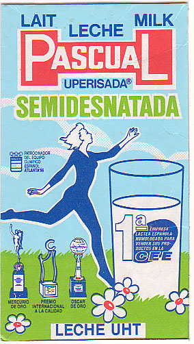 Spanien: Pascual - Leche semidesnatada,  UHT